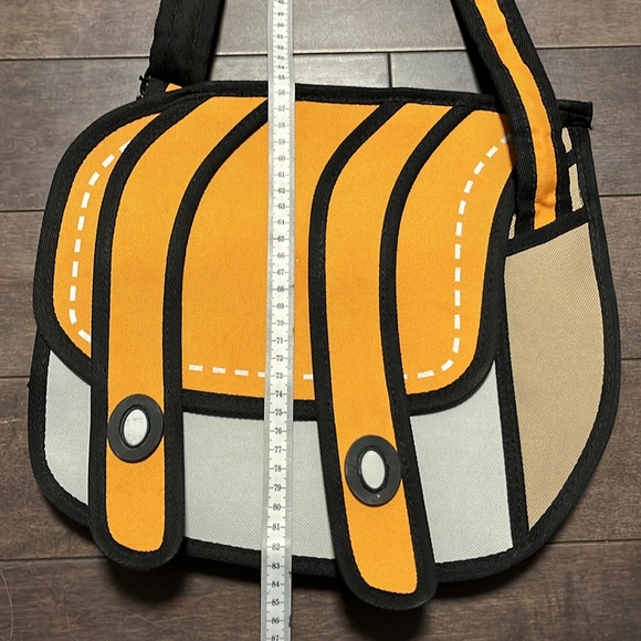 2D comic style shoulder bag - Picture 7 of 9